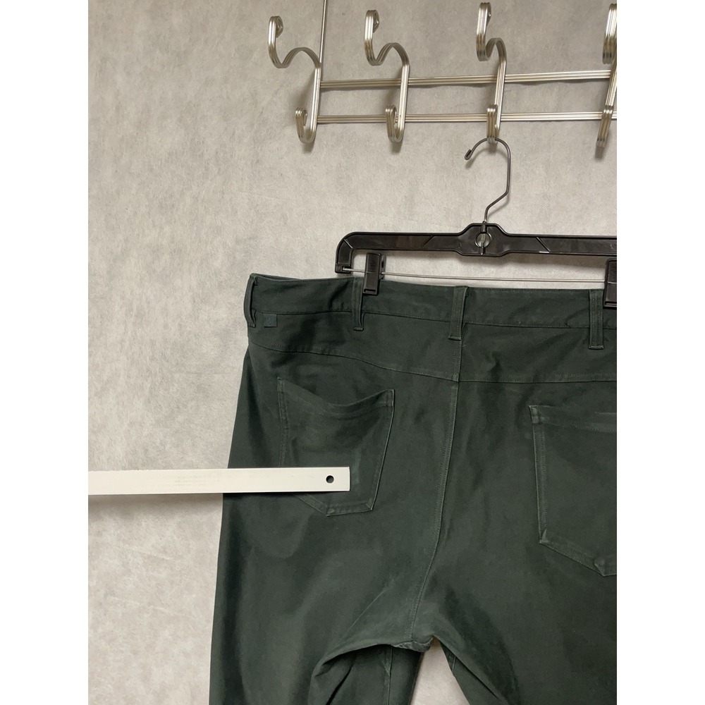 Lululemon Pants Men 42x33 Green ABC Classic Fit 5 Pocket Warpstreme Chino Casual - Picture 9 of 11
